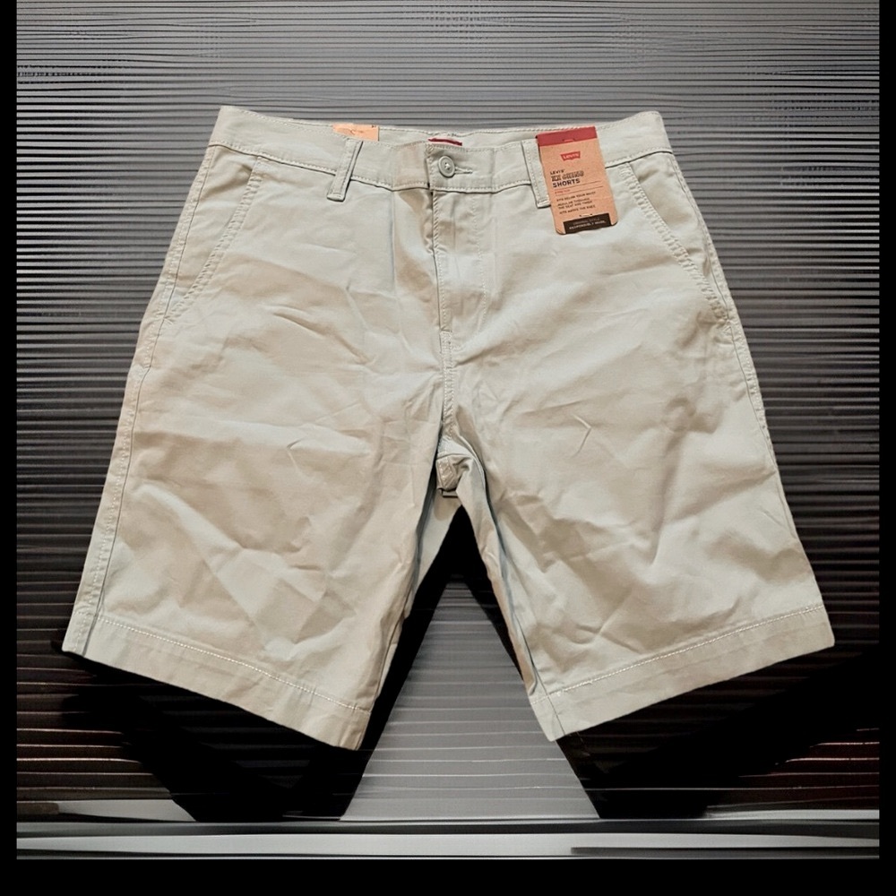 Levi's XX Chino Shorts Men's 30x9.5 Standard Taper Fit Green Stretch Zip Fly NWT